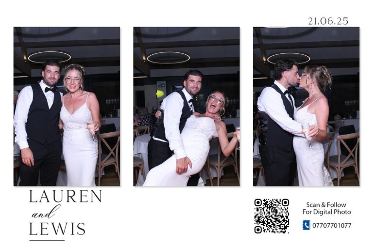 magic-mirror-photo-booth-hire-uk (11)