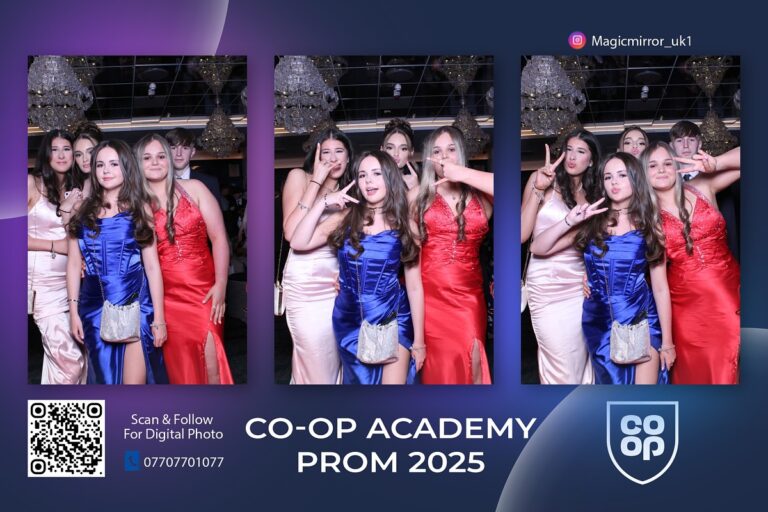 magic-mirror-photo-booth-hire-uk (13)