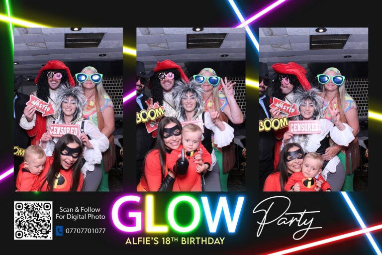 magic-mirror-photo-booth-hire-uk (17)